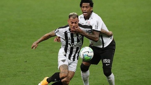 Eduardo Vargas en su debut ante Corinthians