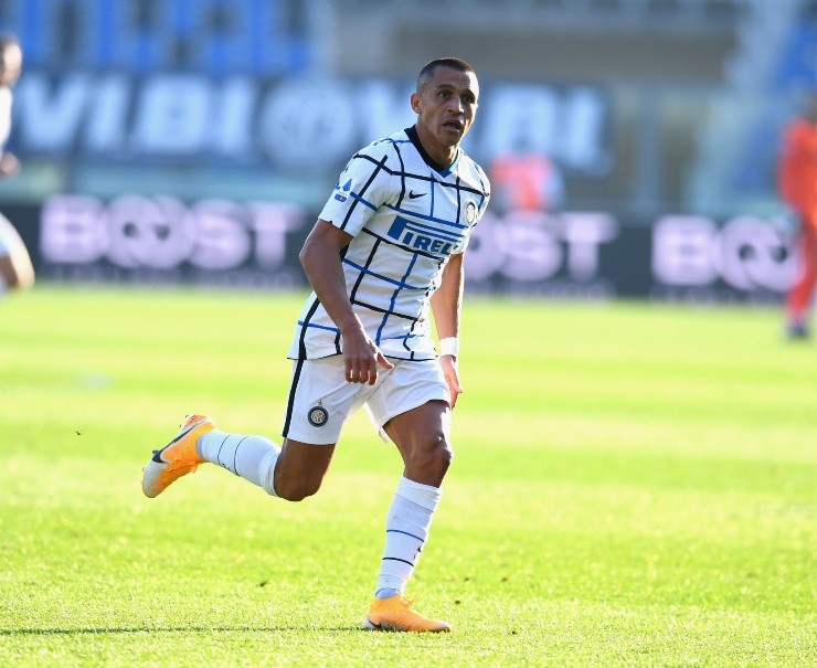 Alexis Sánchez ahora es compañero de Arturo Vidal en Inter de Milán de la Serie A de Italia. | Foto: Getty Images.