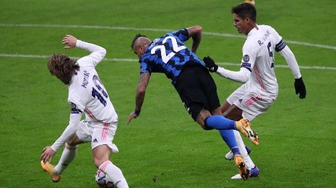 El minuto polémico de Vidal en el Inter-Real Madrid por Champions League.