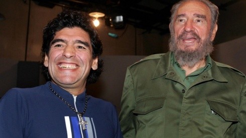 Diego Maradona junto a Fidel Castro.