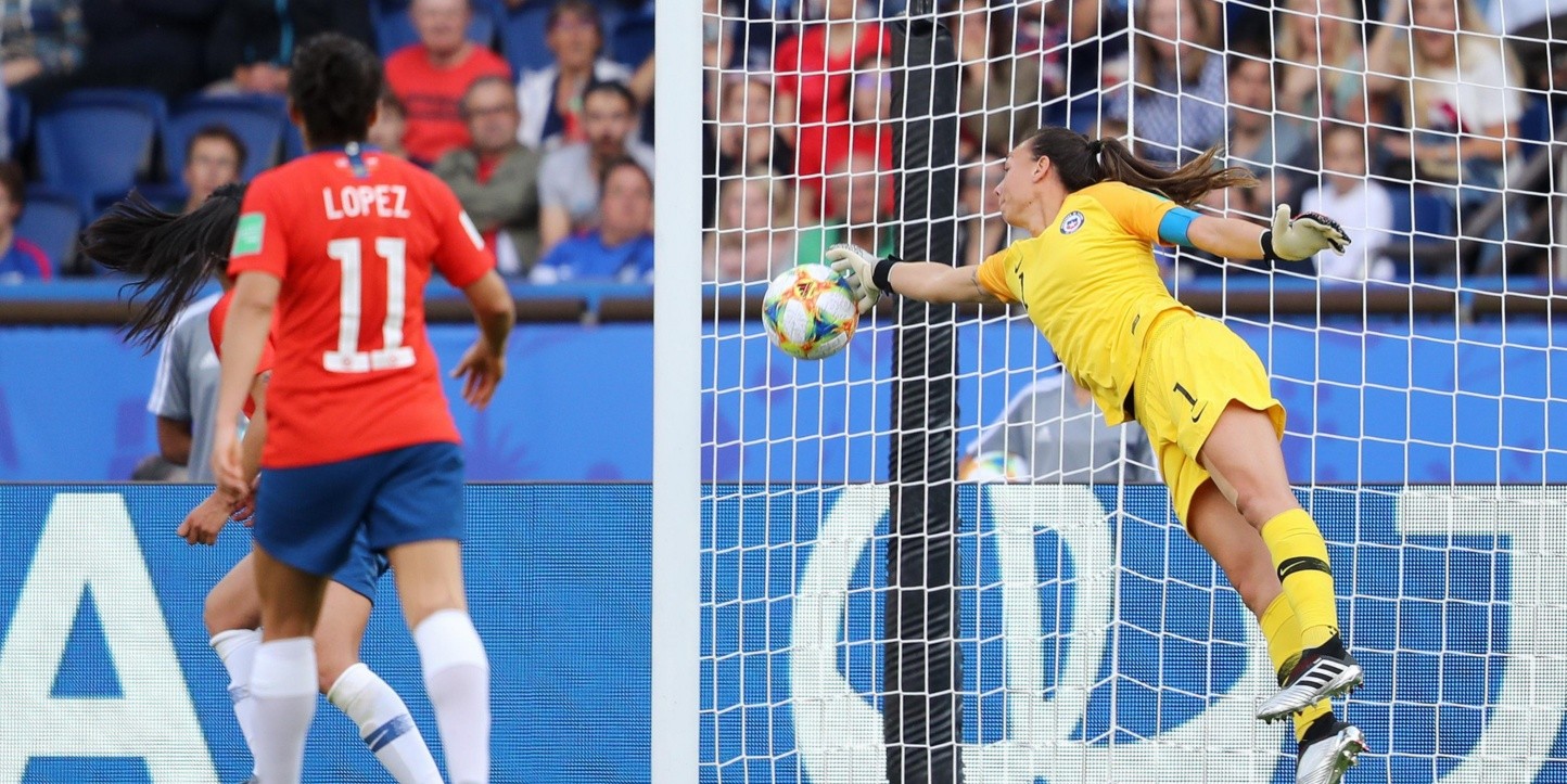 Selección chilena: La Roja femenina con Tiane Endler ...