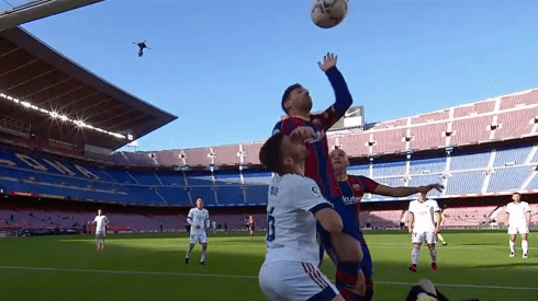 Messi casi emula La Mano de Dios en el Barcelona... otra vez.