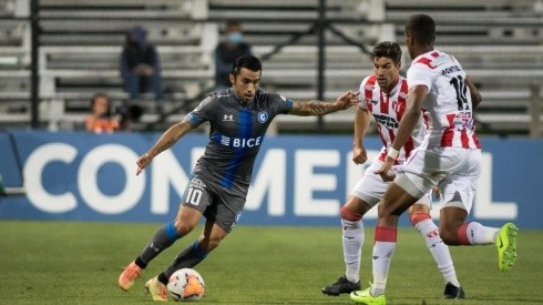 La UC sale a asegurar el paso a cuartos de final por la Sudamericana