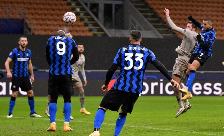El Inter no supo sacar ventajas y quedó eliminado tras el empate frente al Shakhtar. (Foto: Getty)