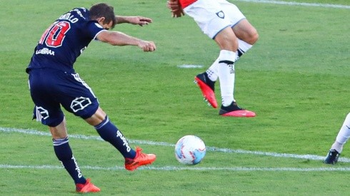 Montillo marcó el primer gol de Universidad de Chile en el empate contra Huachipato.