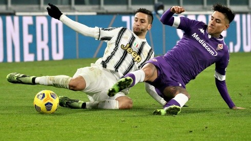 Erick Pulgar ingresó en el segundo tiempo en la Fiorentina contra Juventus.