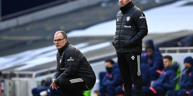 Leeds United |  Marcelo Bielsa is angered by the penalty that Alioski that Harry Kane transformed into a goal