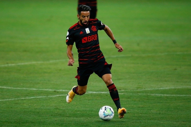 Mauricio Isla jugará otro clásico frente a Fluminense en el Maracaná (Foto: Getty Images)