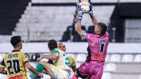 Matías Cano fue prenda de garantía en la igualdad sin goles de Coquimbo Unido y Defensa y Justicia por semifinales de la Copa Sudamericana