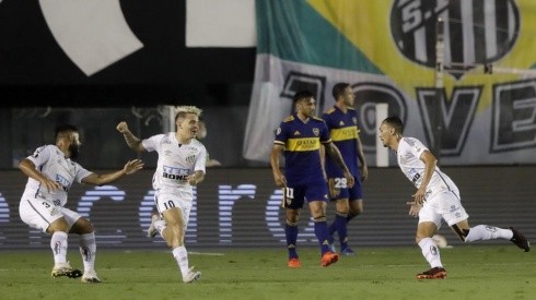Golazo de Soteldo en la semifinal entre Santos y Boca Juniors.
