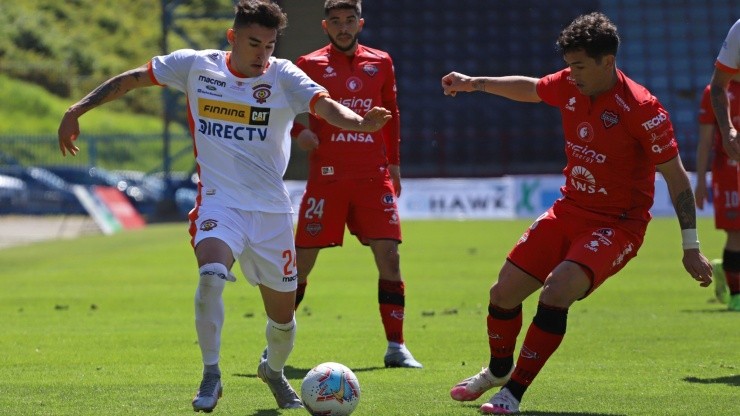 Pablo Brito anotó dos goles en la temporada de Primera B con la camiseta de Cobreloa. Foto: Agencia Uno