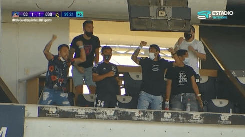 Los jugadores de Colo Colo estallan de locura con gol de Parraguez