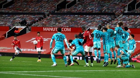 Golazo de tiro libre de Bruno Fernandes en el Manchester United-Liverpool.