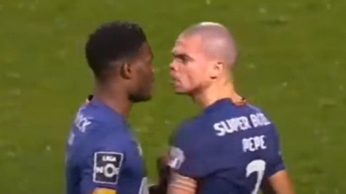 Pepe se enfrasca en una fuerte discusión con Loum N’Diaye