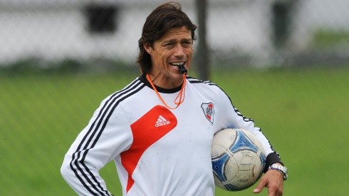 Matías Almeyda en su inicio como DT en River Plate.