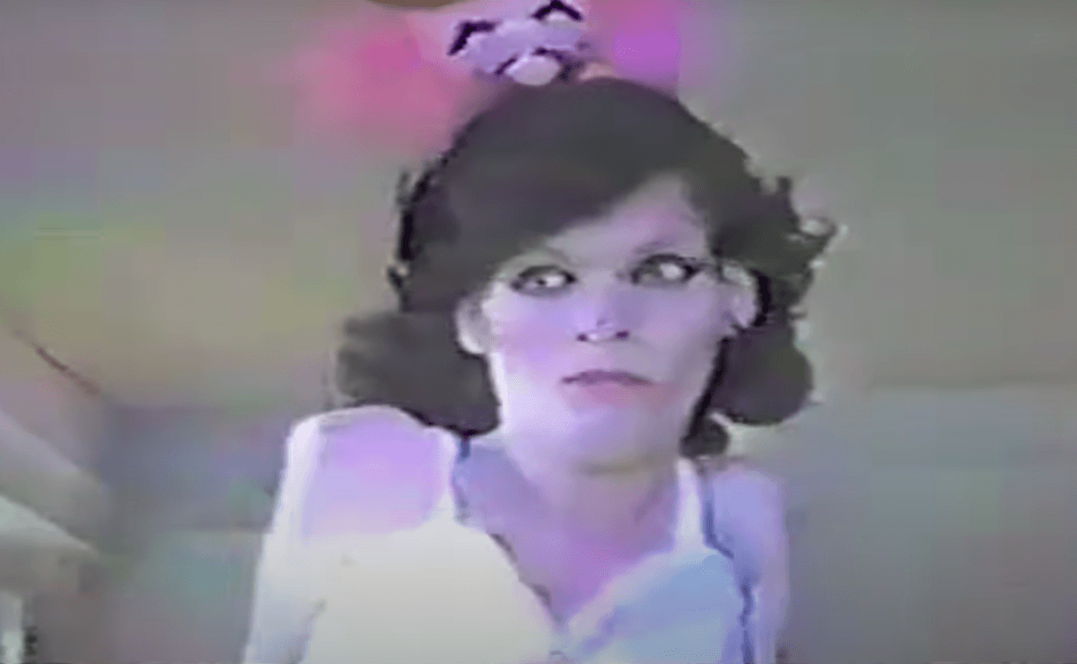 Fallece Sandie Crisp, quien fue protagonista del video de 'Obedece a la  Morsa