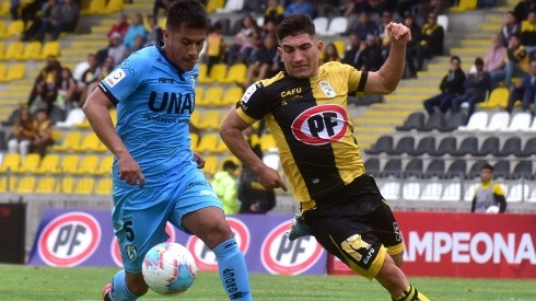 Deportes Iquique y Coquimbo Unido juegan un partido clave por la permanencia en primera división.