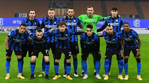 Alexis Sánchez y Arturo Vidal fueron titulares en el Inter contra Juventus.
