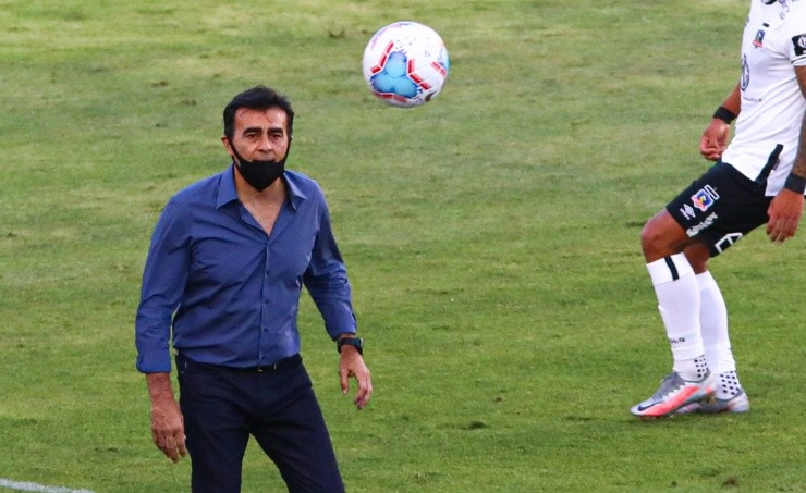 Gustavo Quinteros a la selección chilena