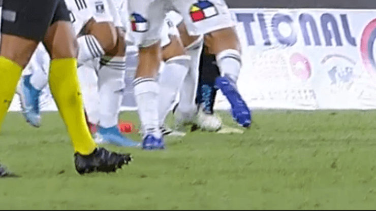 Penal de Barroso a Avedaño en Iquique vs Colo Colo Penal de Barroso a Avedaño en Iquique vs Colo Colo