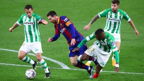 Lionel Messi ante el Betis de Manuel Pellegrini