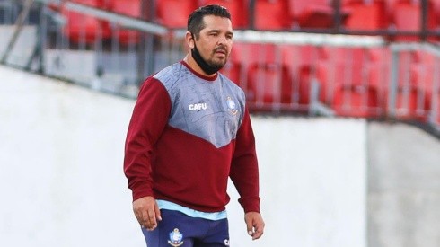 Héctor Tapia alcanzó a estar dos meses en Antofagasta y no convenció.