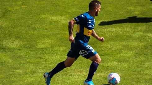 Juan Cuevas se queda en Everton por dos temporadas más
