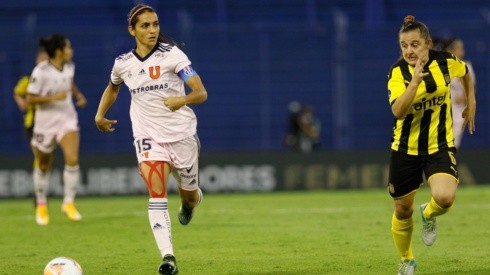 La U debutó con victoria contra Peñarol en Copa Libertadores Femenina.