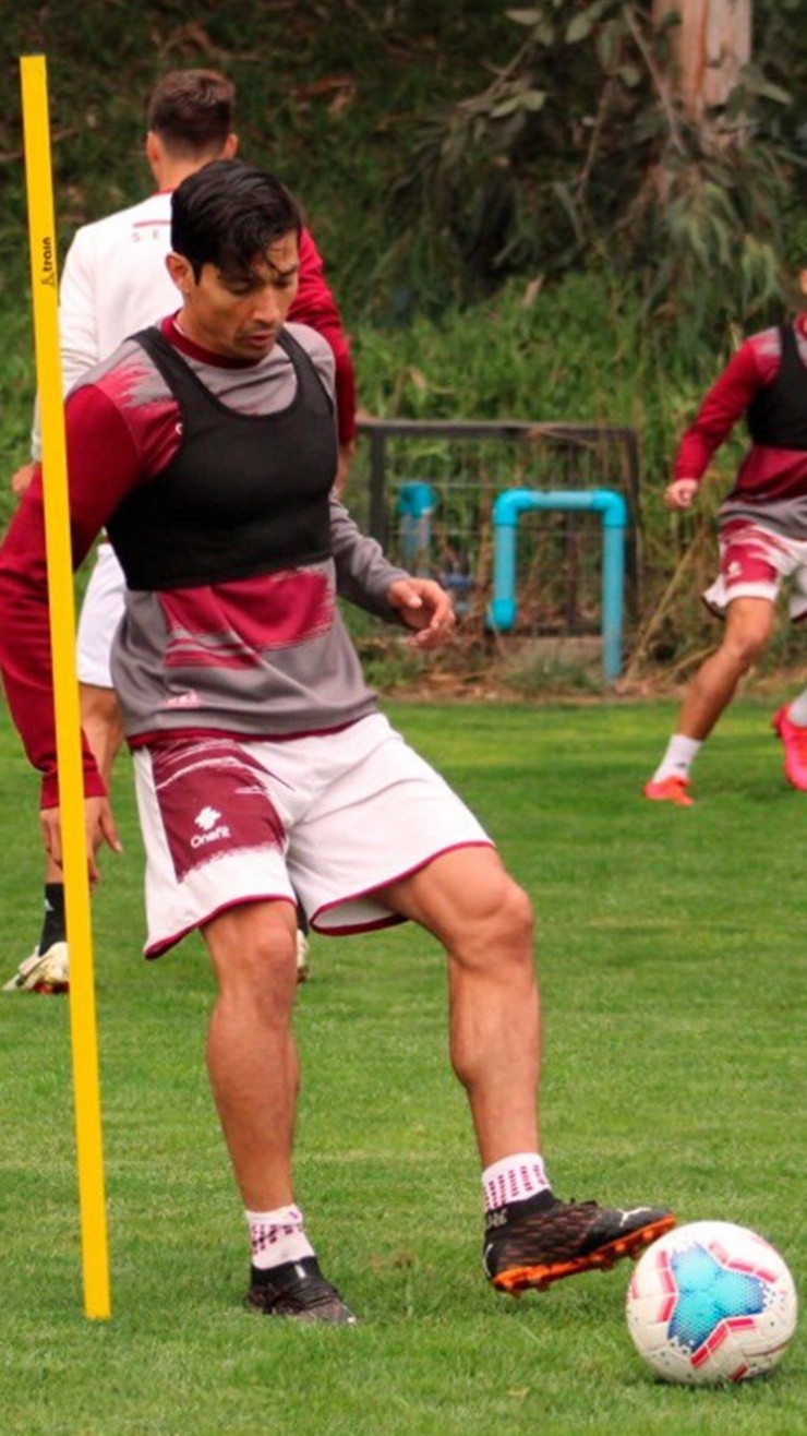 Matías Fernández entrenando con Deportes La Serena