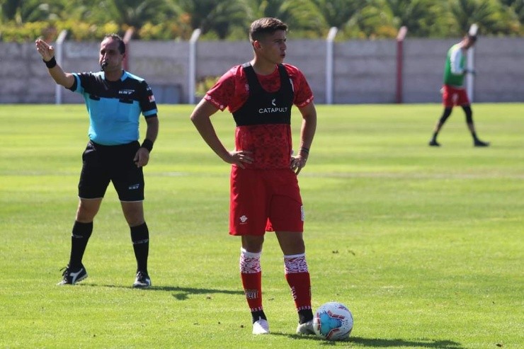 El primer rival para Lautaro de Buin fue el Curicó del Titán.