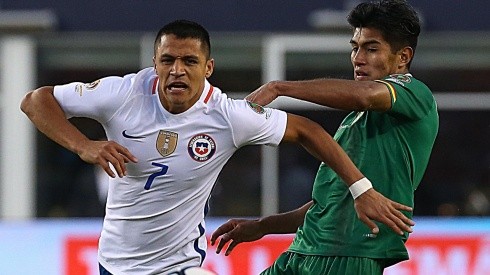 Erwin Saavedra es la duda en la selección de Bolivia para enfrentar a Chile