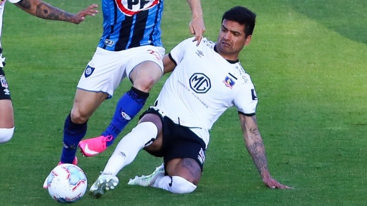 Felipe Campos, defensor de Colo Colo en la primera división del fútbol chileno