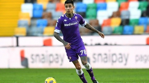 Erick Pulgar fue titular en el empate de Fiorentina ante Genoa.
