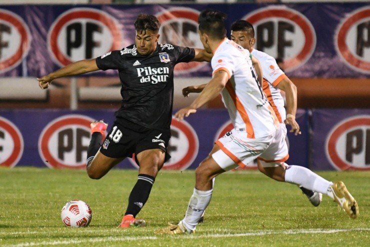 Iván Morales anotó dos goles en el triunfo de Colo Colo ante Cobresal en El Cobre. | Foto: Agencia Uno.