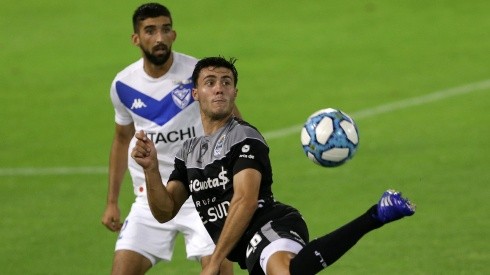 Emiliano Amor se queda en Vélez Sarsfield