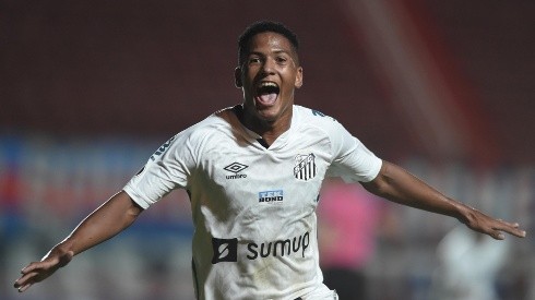 La historia del goleador más joven de la Libertadores