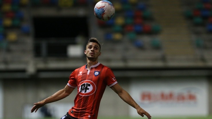 Walter Mazzanti, jugador argentino de Huachipato