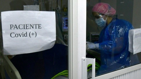 Minsal reporta 6.372 nuevos contagios y 5 comunas retroceden a cuarentena