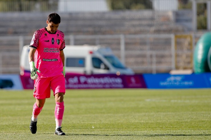 Cristopher Toselli tuvo una notable actuación este lunes junto a Palestino ante Everton, pese al empate en los últimos minutos. | Foto: Agencia Uno.