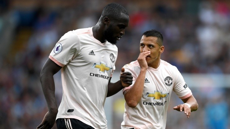 Manchester United fue el primer equipo que juntó a Romelu Lukaku con Alexis Sánchez. Foto: Getty Images