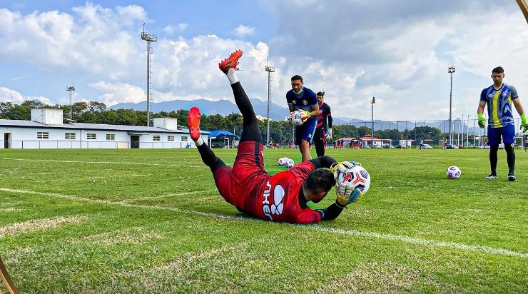 La Calera entrenó en Brasil a la espera de enfrentar a Flamengo | Foto: Twitter Unión La Calera