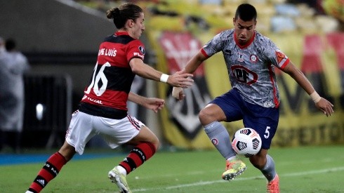 Flamengo e Isla firman una goleada 4-1 contra La Calera en Copa Libertadores.