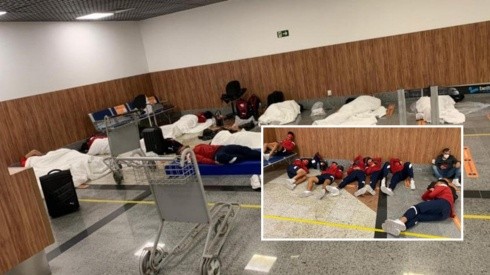 Los jugadores de Independiente durmiendo en el piso del aeropuerto de Bahía