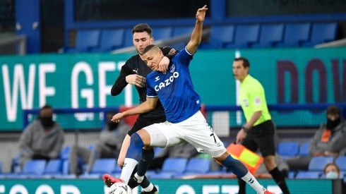 El veranito de San Juan le duró poco al Everton en el comienzo de la presente campaña.