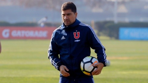 David Pizarro terminó su carrera como futbolista en Universidad de Chile y comenzará como entrenador en Italia