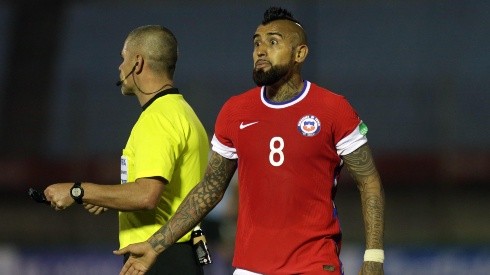 Afirman que Vidal está descartado para jugar ante Bolivia.