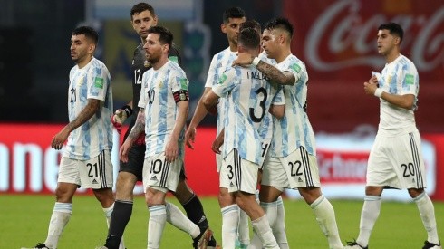 Argentina aún no define el once estelar para enfrentar a Colombia.