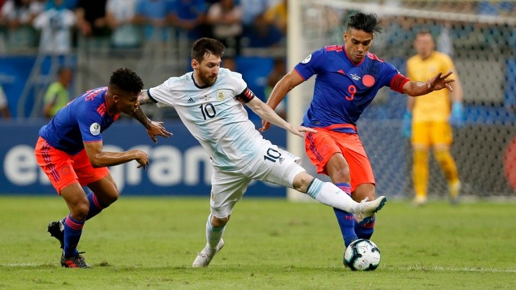 Lionel Messi volverá a intentar llevarse una victoria ante la selección chilena, esta vez en la Copa América de Brasil 2021. Foto: Getty