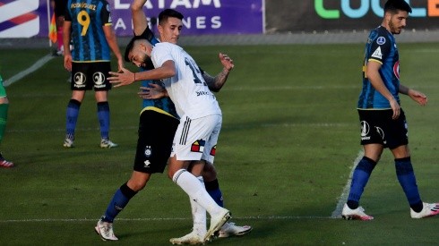 Emiliano Amor ha jugado dos partidos desde su llegada a Colo Colo.