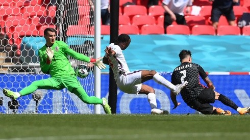 Sterling anotó el gol del triunfo de Inglaterra ante Croacia